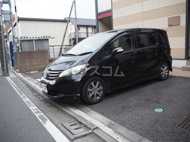 2/3 駐車場