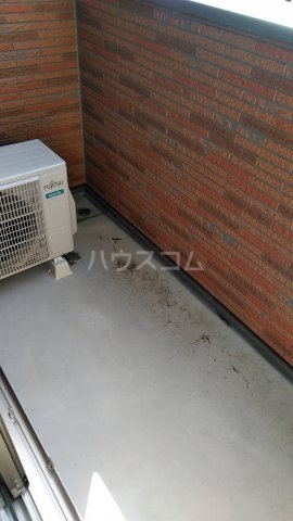 13/23 バルコニー