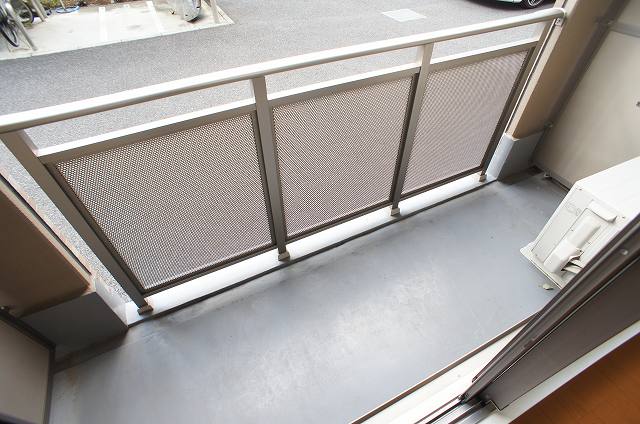 15/28 バルコニー