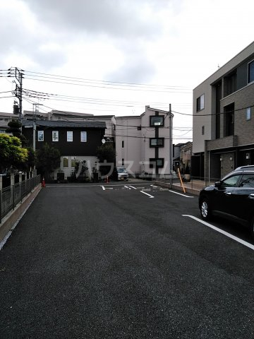22/30 駐車場