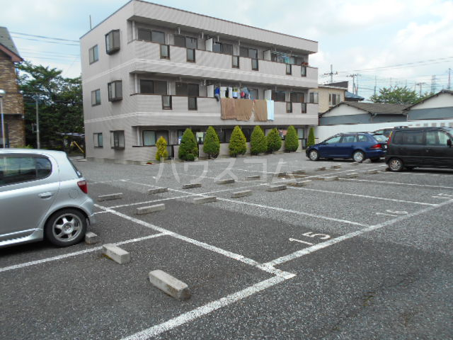 20/28 駐車場