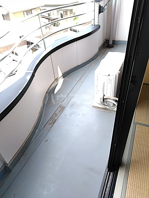 18/26 バルコニー