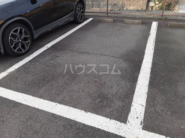 21/25 駐車場