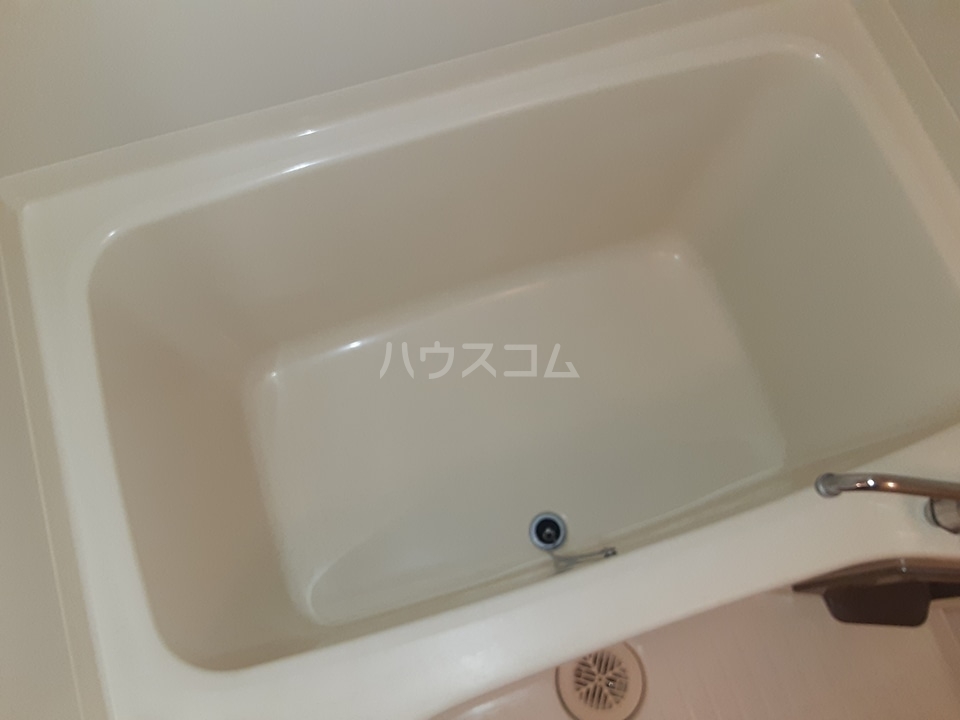 13/25 浴室