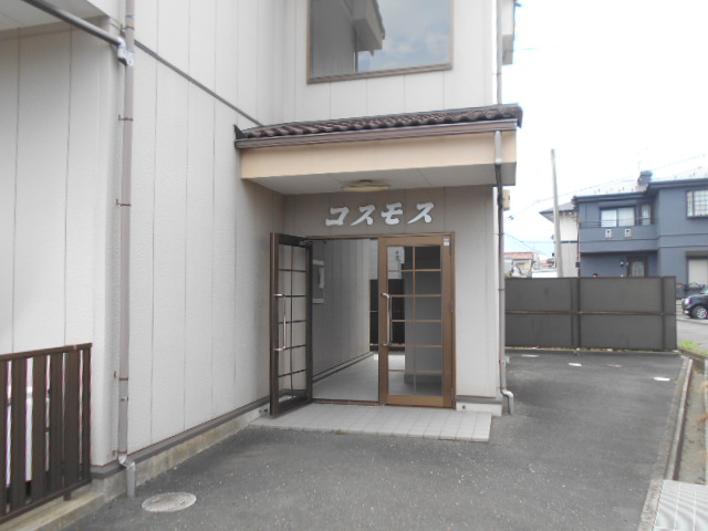 21/29 エントランス