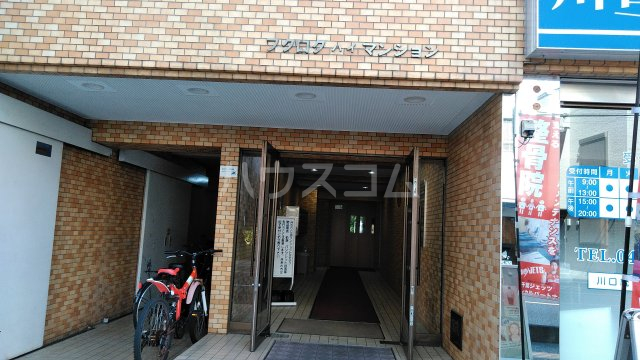 29/30 エントランス