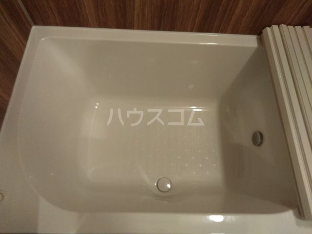 16/30 浴室