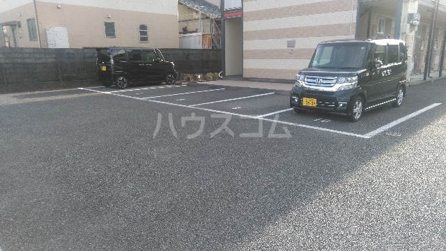 22/25 駐車場