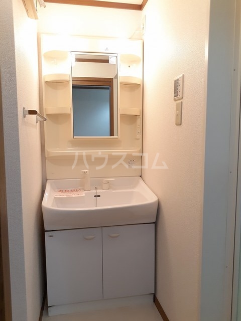 17/28 洗面