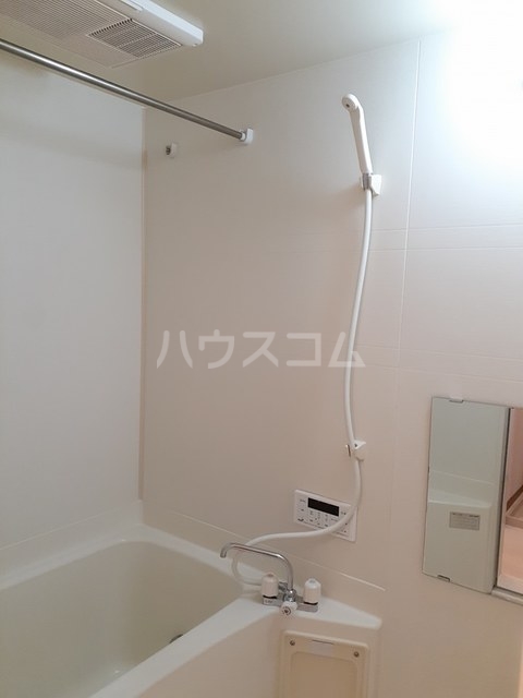 13/28 浴室