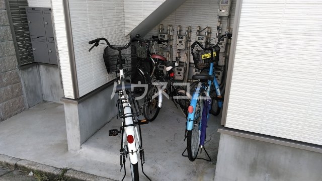 22/30 エントランス