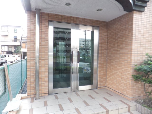 22/29 エントランス