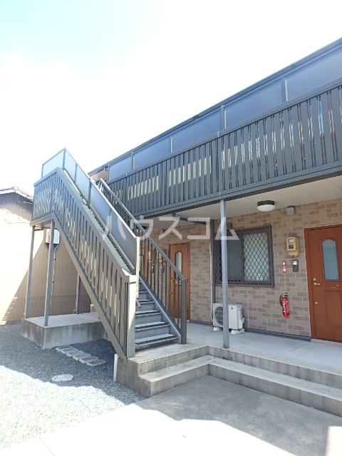 21/29 エントランス