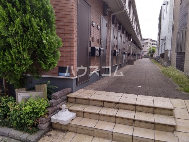 2/5 エントランス