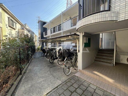 17/18 エントランス