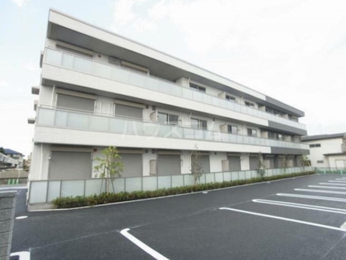 16/20 駐車場