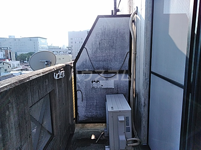20/30 バルコニー