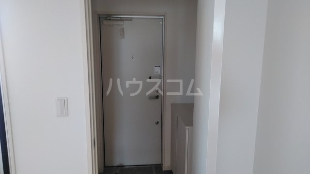 21/28 エントランス