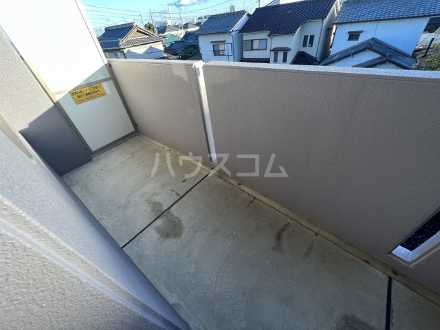 16/23 バルコニー