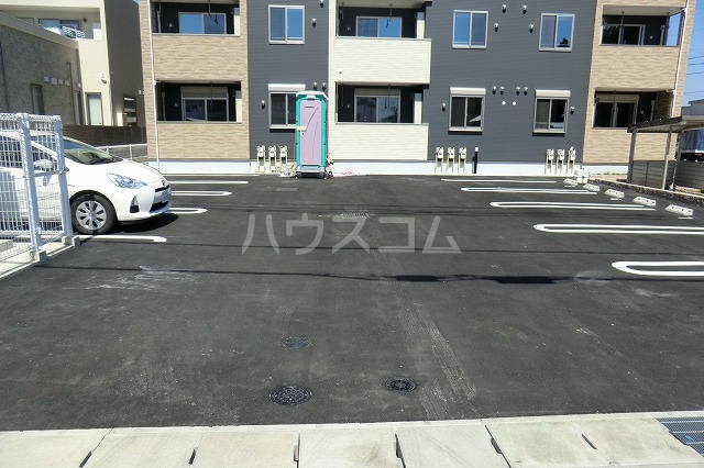 22/30 駐車場