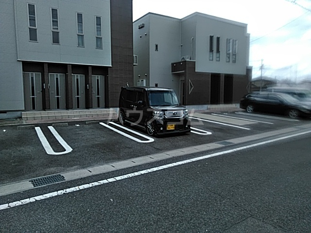 2/8 駐車場