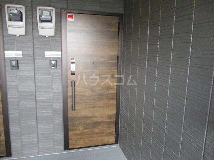 15/17 エントランス