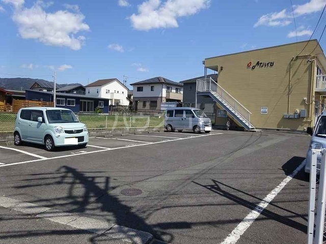 2/8 駐車場