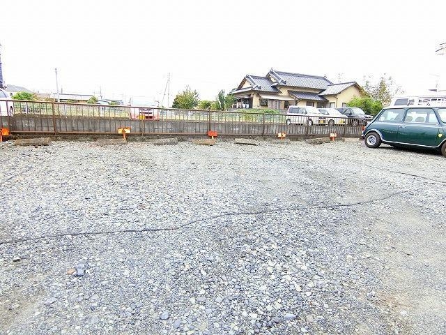 14/20 駐車場