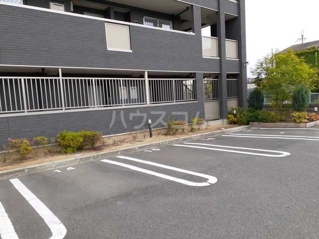 14/26 駐車場