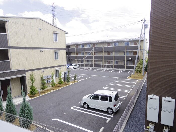 19/27 駐車場