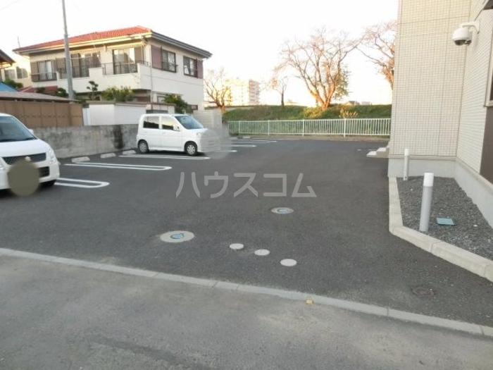 18/19 駐車場
