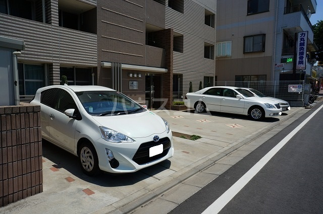 2/11 駐車場
