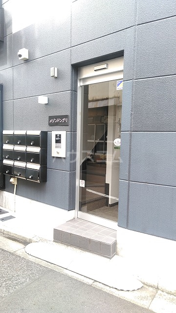 28/29 エントランス