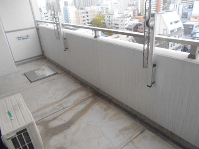 17/30 バルコニー