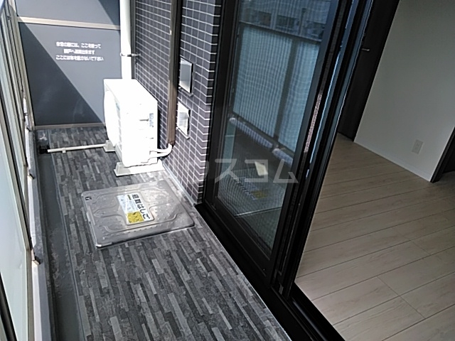 19/30 バルコニー