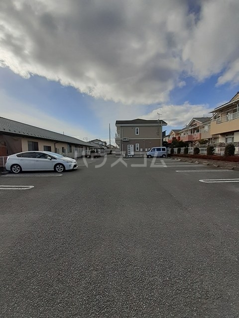 15/27 駐車場