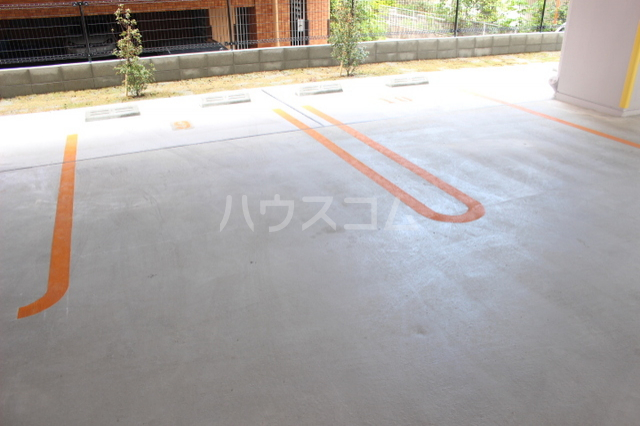 15/24 駐車場