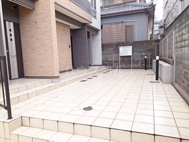 2/13 エントランス