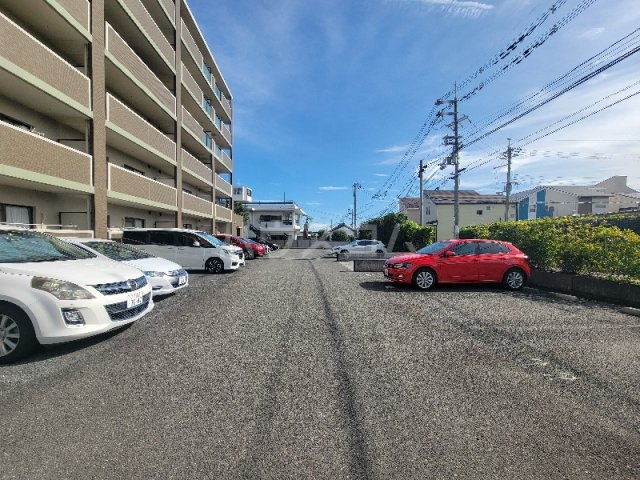 26/30 駐車場