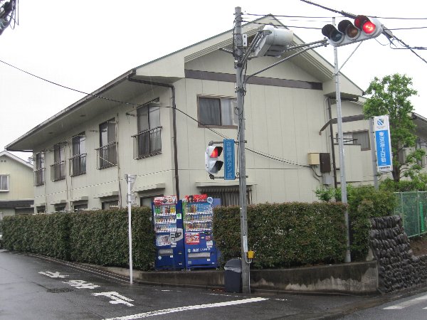 21/30 エントランス