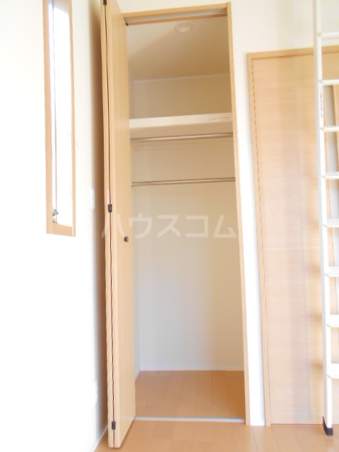 13/30 収納