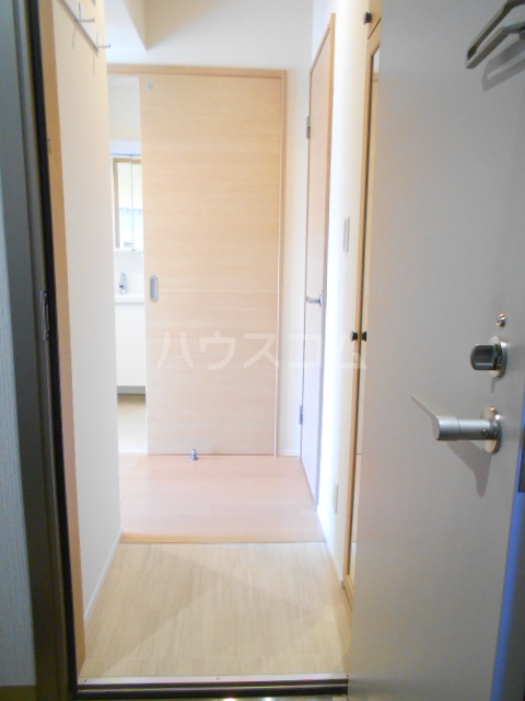 14/30 玄関