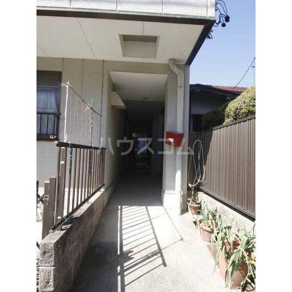 14/17 エントランス