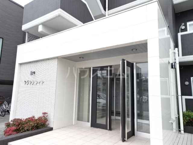 29/30 エントランス