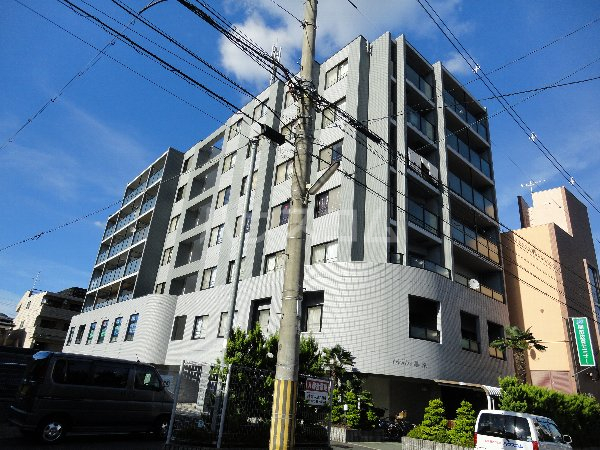 2/8 外観