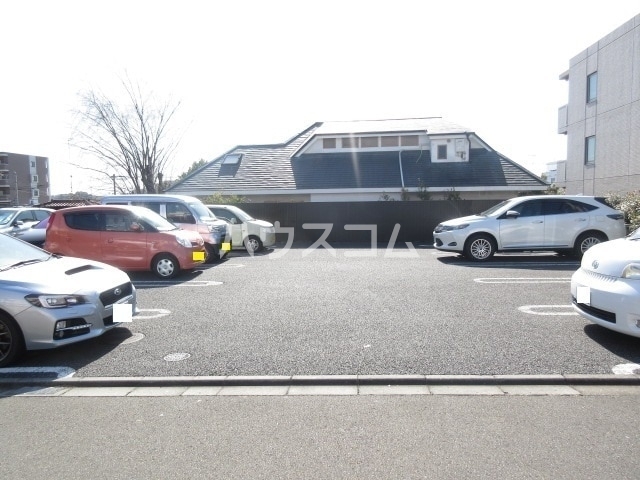 21/27 駐車場