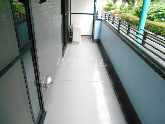 18/28 バルコニー