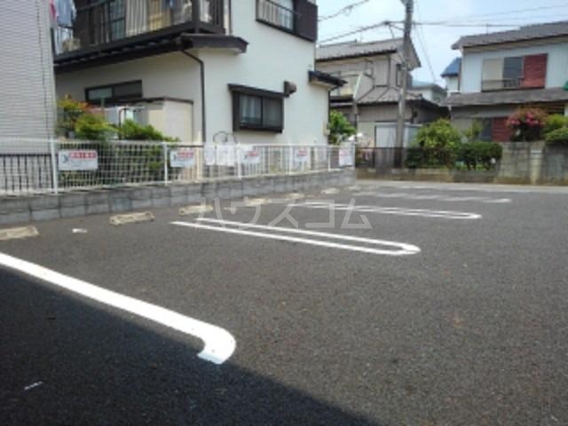 16/22 駐車場
