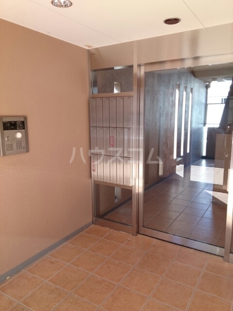 15/30 エントランス