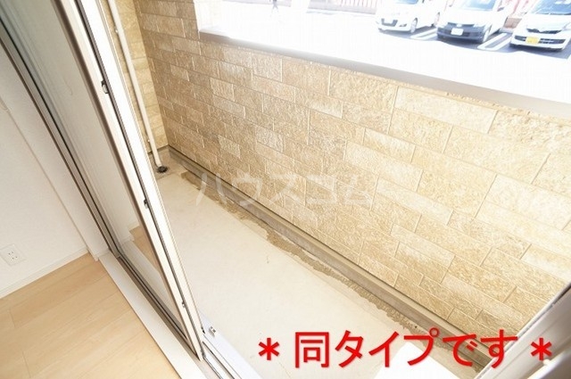 14/23 バルコニー